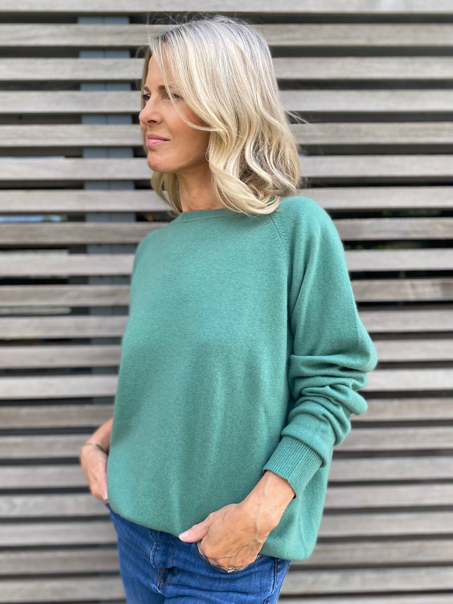 Terrie Pure Cashmere Jumper in Fern Green